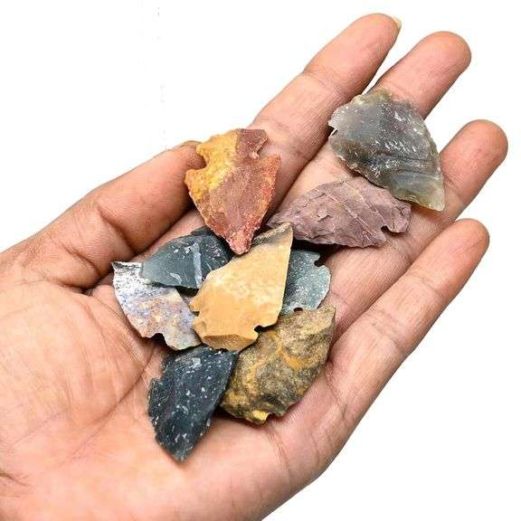 Lot of 50 Hand Knapped Indian Agate Arrowheads