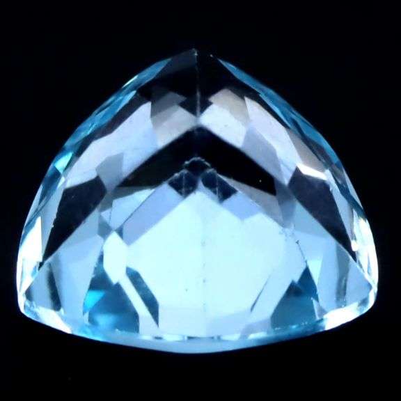 High fire 9.52ct trillion cut Swiss blue Topaz