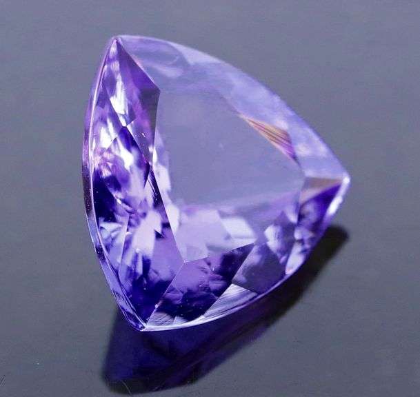 AA color! Incredible size! 2.08ct Tanzanite!!!