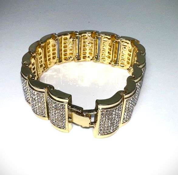 Huge 113.5 Gram 14 Kt Gold Plate Italian Designer Link Bracelet