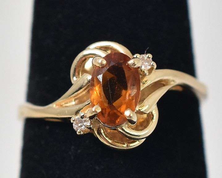 Adorable 10K Yellow Gold Citrine Gemstone and Diamond Ring