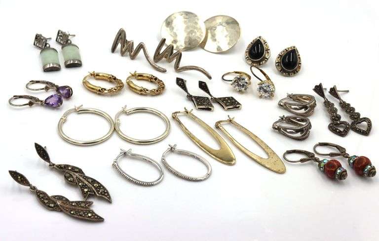 Group lot of Vintage 925 sterling silver earrings