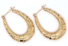 Popular 14K YG Textured & High Polish Hoop Earrings