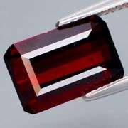 Midnight crimson 6.19ct Garnet from Mozambique!