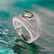 Dazzling 2.5 Ct Golden Amber Green Lab Diamond Ring