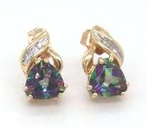Set of 10kt Yellow gold Mystic topaz pendant on chain necklace and matching earrings