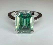 Stunning 6.75 Ct   Blue/Green Lab Simulated Diamond Ring