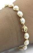 14kt Yellow gold Button pearl bracelet