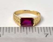 Pretty 14K Yellow Gold Synthetic Ruby Gemstone  Ring