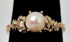 Pretty 10K Yellow Gold Pearl Gemstone