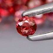 Very unique untreated 3.28ct Imperial red Sapphire set!!!