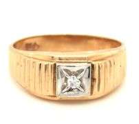 10kt Yellow gold round brilliant cut diamond ring
