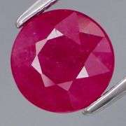 Unbelievable 2.39ct pinkish red Ruby solitaire -Heated only!