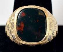Sturdy 10K Yellow Gold Bloodstone Gemstone Men's Ring