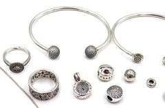 Lot of Pandora mixed jewelry in 925 sterling silver