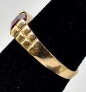 Pretty 14K Yellow Gold Synthetic Ruby Gemstone  Ring