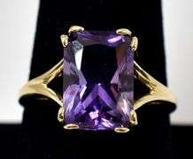 Pretty 14K Yellow Gold Amethyst Gemstone Ring