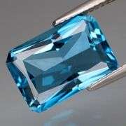Vibrant London blue 8.01ct VS grade Brazilian Topaz!