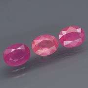 Collectors 6.87ct pinkish red Ruby set from Mozambique!!!