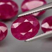 Deep color in this heavy 7.74ct PIGEONS BLOOD Ruby set!!!