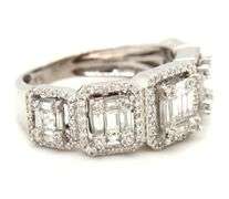 10kt White gold 1.25ctw 5 stone diamond and baguette halo ring