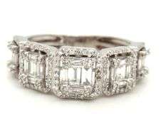 10kt White gold 1.25ctw 5 stone diamond and baguette halo ring