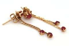 14kt Yellow gold Ruby dangle earrings