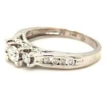 14kt White gold 0.35ctw 3 stone diamond ring