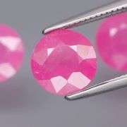 Heavenly 5.63ct 3pc set of matching PINK Ruby solitaires!