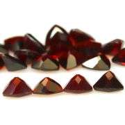 Stunning 10.86ct trillion cut cherry red Garnet set