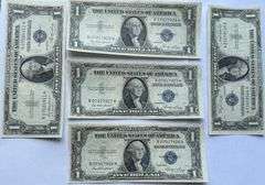 Five Near Consecutive 1935 E Unc $1 Silver Certificates
