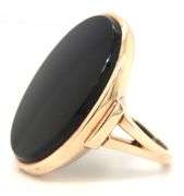 10kt Yellow gold Retro oval onyx ring