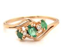 10kt Yellow gold emerald and diamond ring