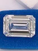 I.G.I  CERTIFIED 4.00 CARAT LOOSE DIAMOND  EMERALD CUT
