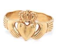 10kt Yellow gold Claddagh ring