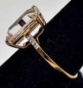 Beautiful 10K Yellow Gold Ring Quartz Gemstone Ring