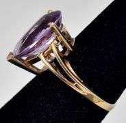 Pretty 10K Yellow Gold Amethyst Gemstone Ring