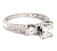 14kt White gold 0.71ct princess cut in 0.35ctw round brilliant cut diamond ring