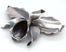 925 Sterling silver Taxco Hector Aguilar flower brooch