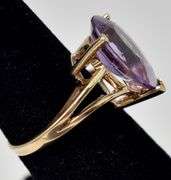 Pretty 10K Yellow Gold Amethyst Gemstone Ring