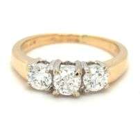 14kt Yellow gold 0.75ctw 3 stone diamond ring