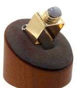 14kt Yellow gold Cab star sapphire square ring