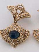 CERTIFIED 18K YELLOW GOLD DIAMOND AND SAPPHIRE DANGLING EARRINGS