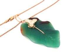 14kt Yellow gold Green agate leaf bee pendant on chain