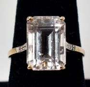 Beautiful 10K Yellow Gold Ring Quartz Gemstone Ring