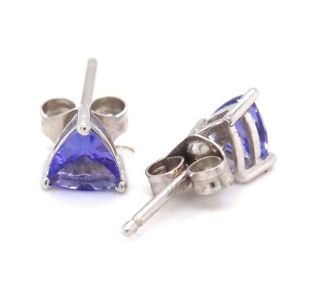 14kt White gold Tanzanite Trillion stud earrings