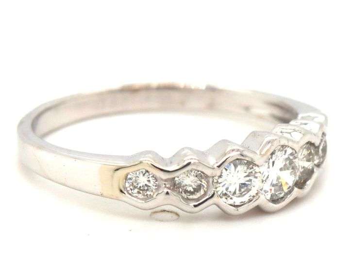14kt White gold 0.50ctw diamond band