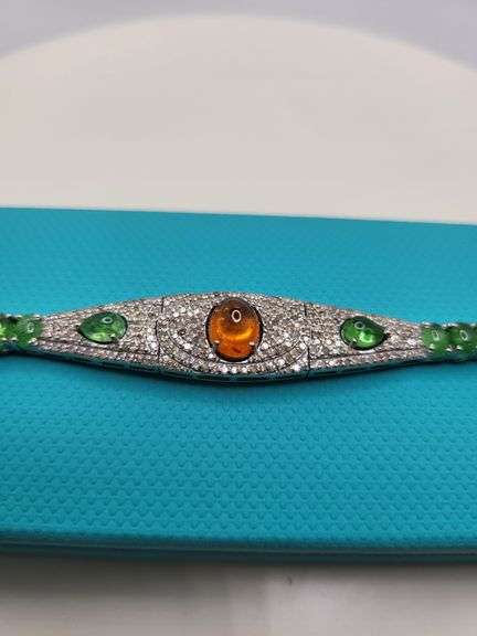 Unbelievable diamond and Tsavorite Bracelet in silver