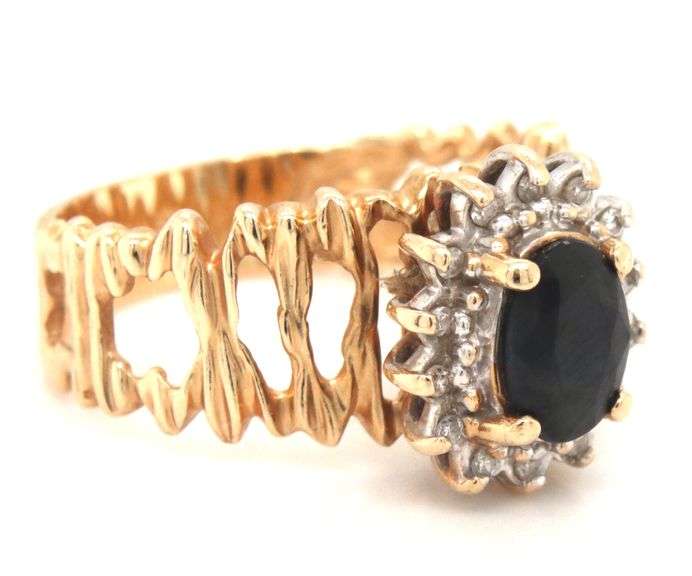 14kt Yellow gold blue sapphire and diamond ring