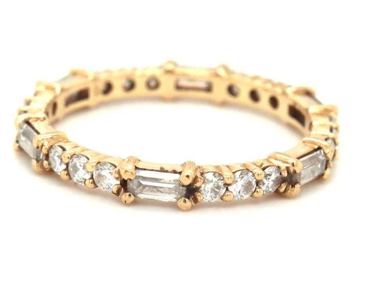 10kt Yellow gold Moissanite band
